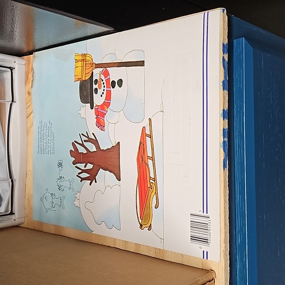 Sesame Street paper doll Golden book - Picture 2 of 14